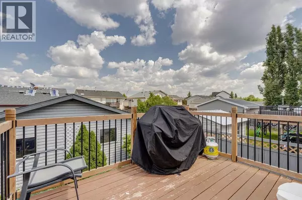 Strathmore, AB T1P1T2,1656 Strathcona Gate