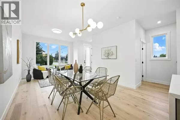 Calgary, AB T2M1K6,926 21 Avenue NW