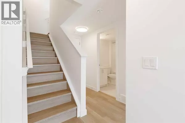 Calgary, AB T2A7W8,409, 8535 19 Avenue SE