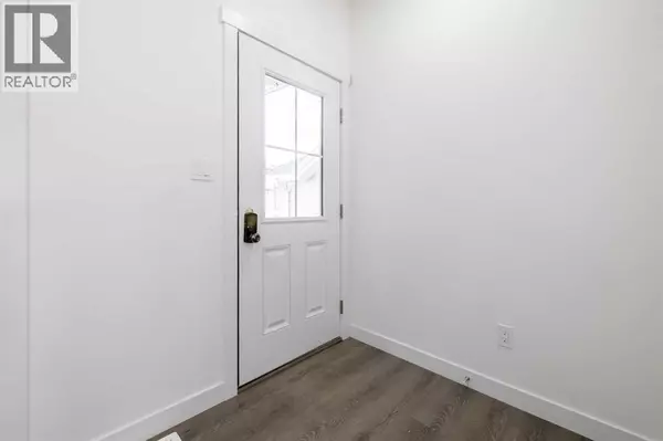 Cochrane, AB T4C0L3,43 Heritage Manor