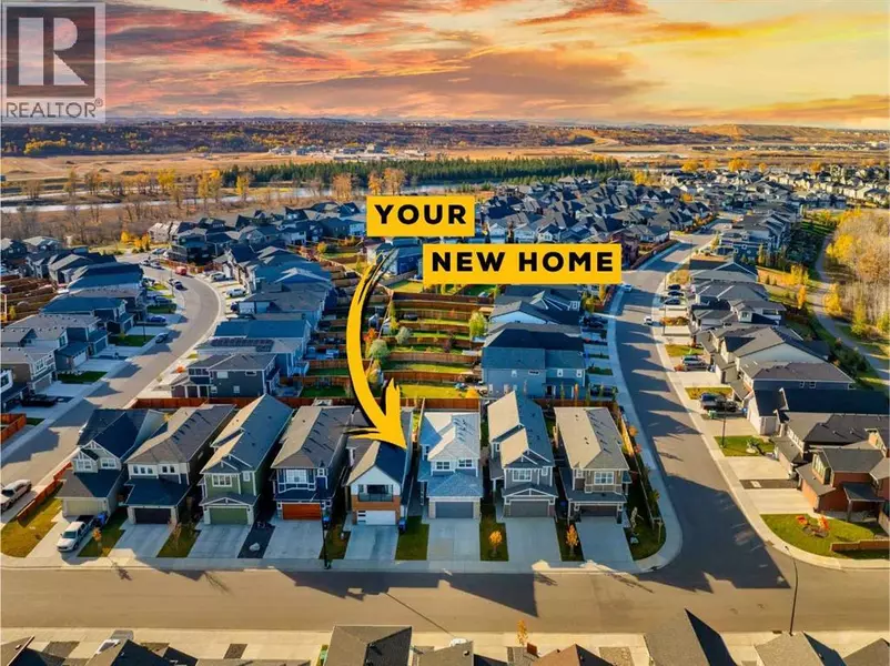 125 Cranbrook Gardens SE, Calgary, AB T3M3C3