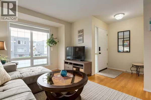 Calgary, AB T2T2A9,1532 34 Avenue SW