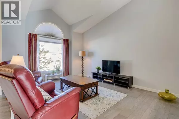 Calgary, AB T2X3G4,19 Sunlake Gardens SE