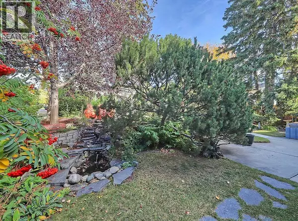 Calgary, AB T3E0V7,2540 32 Avenue SW