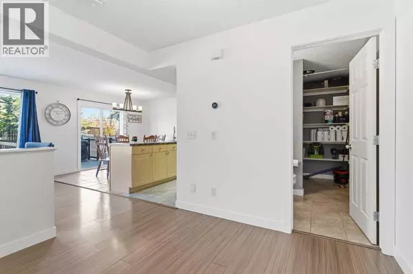 Calgary, AB T3P1C7,74 Evansbrooke Way NW