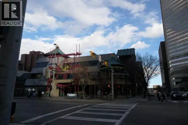 235, 328 Centre Street SE, Calgary, AB T2G4X6