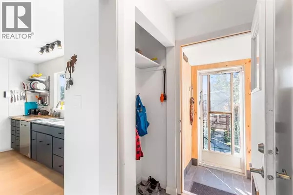 Olds, AB T4H1B7,5301 44 Street