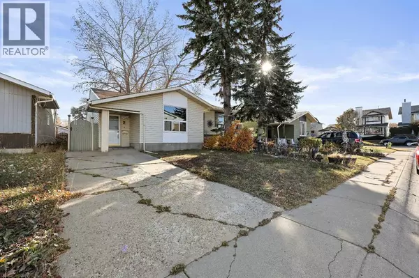 Calgary, AB T3J1H8,7 Falbury Crescent NE