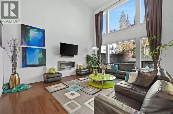 Calgary, AB T3H0N3,129 Springbluff Boulevard SW