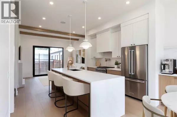 Calgary, AB T3E8A2,4309 32 Avenue SW