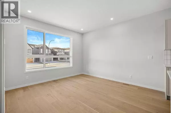 Calgary, AB T3P2M1,80 Carringvue Place NW