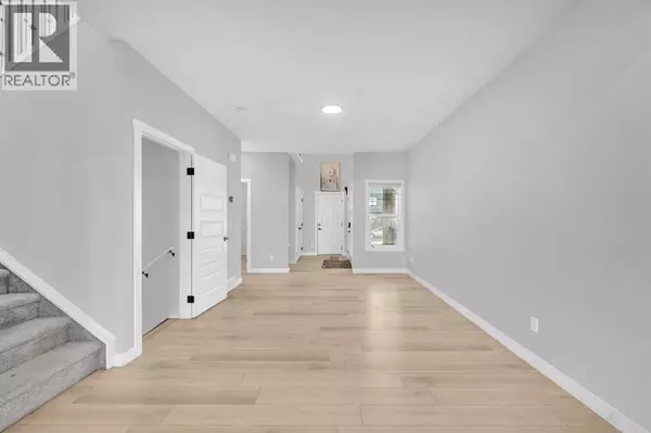 Calgary, AB T3J2K6,118 Homestead Park NE