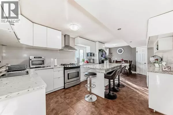 Calgary, AB T3B2R5,4644 84 Street NW