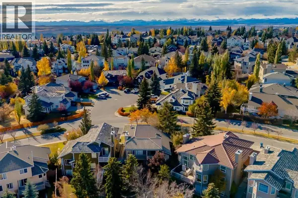 Calgary, AB T3H2C8,118 Sienna Hills Drive SW