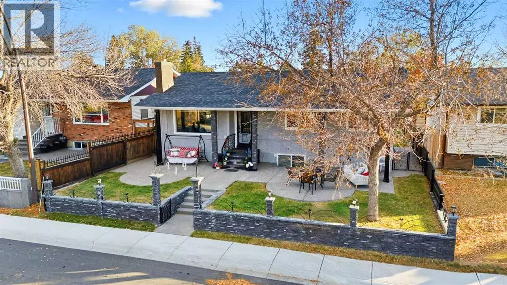 Calgary, AB T1Y1R5,419 Whiteview Close NE