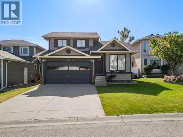 136 Sanderling Close NW, Calgary, AB T3K2Z4