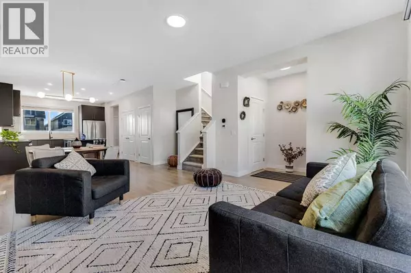 Calgary, AB T3S0G8,231 Lavender Manor SE