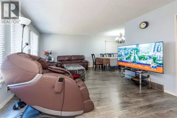 Calgary, AB T1Y5J3,304 Whitefield Drive NE