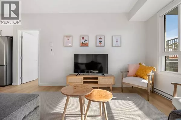 Calgary, AB T2X5Y9,4113, 550 Belmont Street