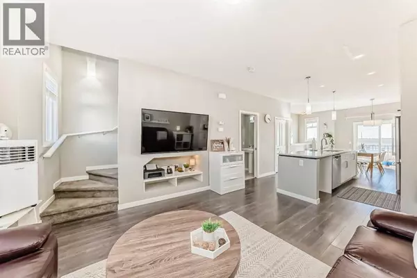 Calgary, AB T2Z5E3,84 Copperstone Villas SE