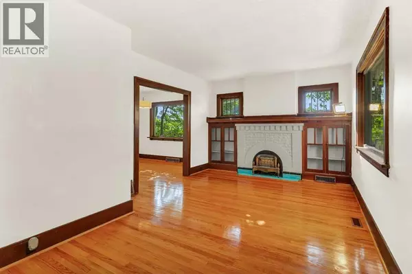 Calgary, AB T2E0V3,111 9 Avenue NE