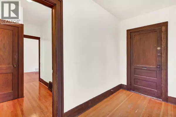 Calgary, AB T2E0V3,111 9 Avenue NE