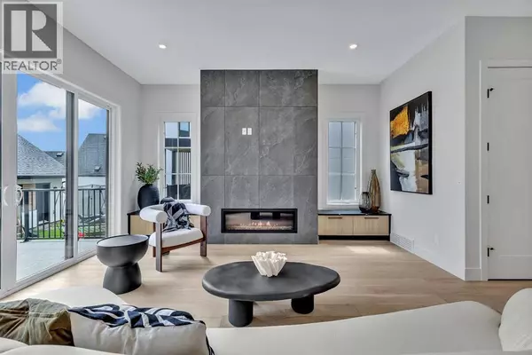Calgary, AB T3E7J6,330 Normandy Drive SW