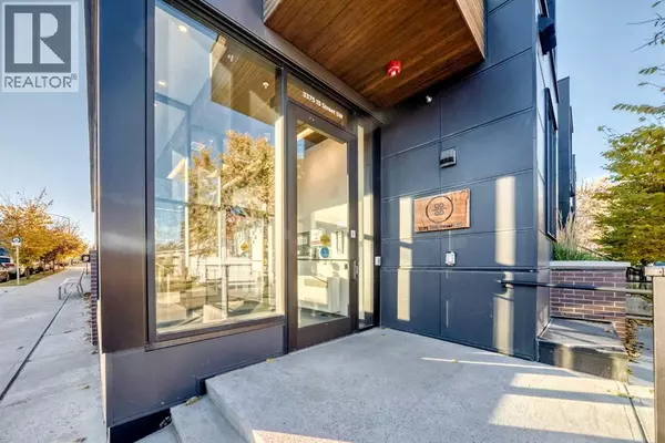 311, 3375 15 Street SW, Calgary, AB T2T4A2