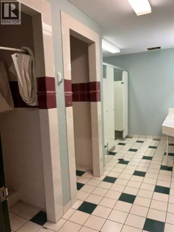 Cochrane, AB T4C2K6,220, 118 First Avenue W