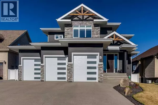 5 Leonard Close, Sylvan Lake, AB T4S0E7