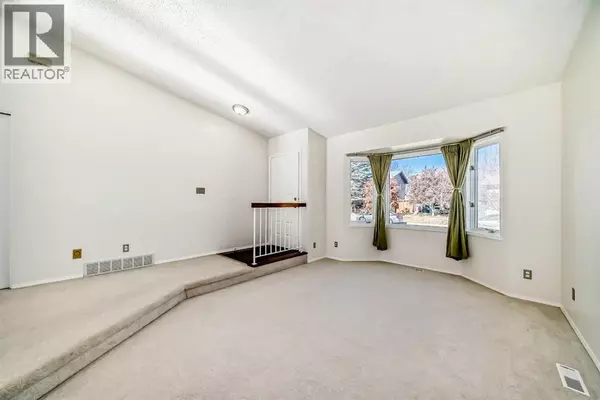 Calgary, AB T2S2P7,172 Sunvale Crescent SE