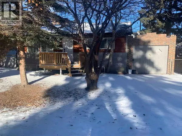 Calgary, AB T3B1K3,6016 33 Avenue NW