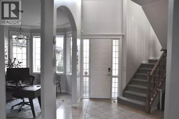 Calgary, AB T2Y3T9,210 Evergreen Mews SW