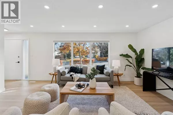 Calgary, AB T2V3W4,9607 Oakhill Drive SW