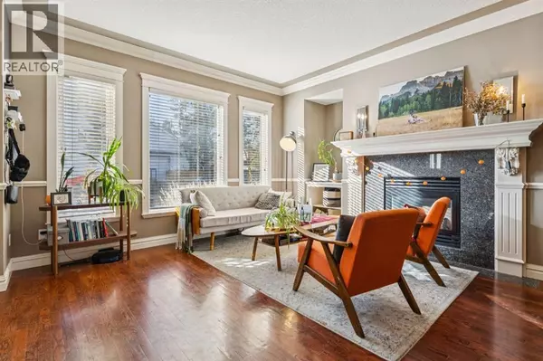 Calgary, AB T3E7J5,2808 19 Avenue SW