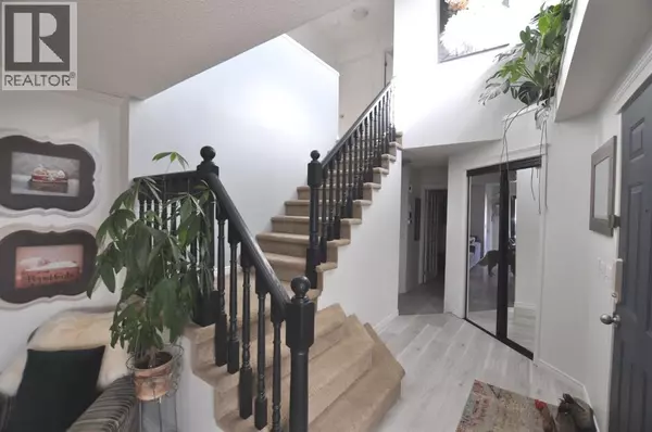 Okotoks, AB T1S1N3,18 Westridge Crescent