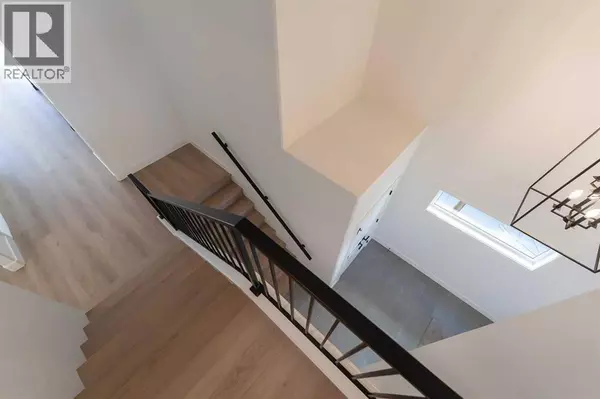 Lethbridge, AB T1K8H7,541 Riverhills Way W