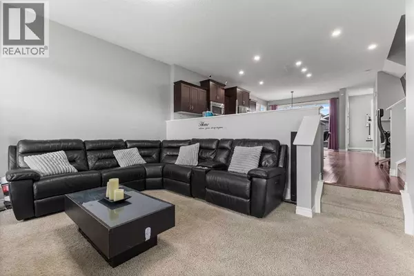 Calgary, AB T3P0G5,240 Evanspark Gardens NW