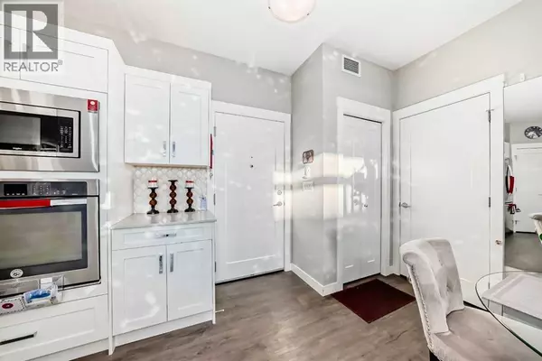 Calgary, AB T2X4E3,405, 10 Walgrove Walk SE