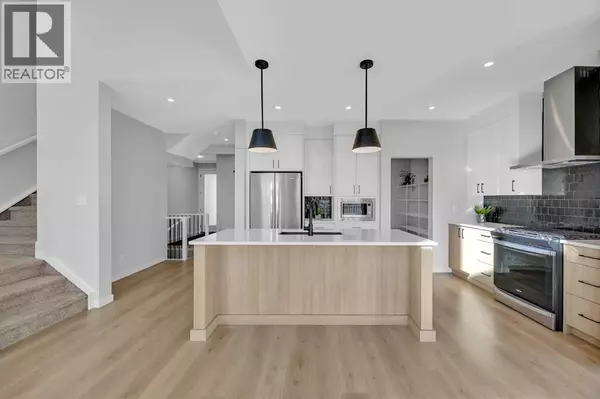 Calgary, AB T3S0E1,42 Savoy Landing SE