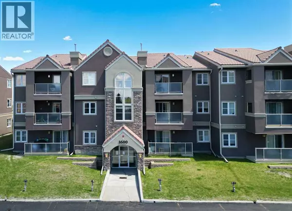 1621, 3400 Edenwold Heights NW, Calgary, AB T3A3V2