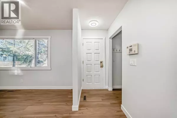 Calgary, AB T1Y3X4,207 Pinecliff Way NE