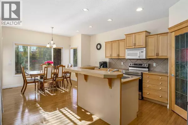 Calgary, AB T3R1L4,153 Kincora Bay NW