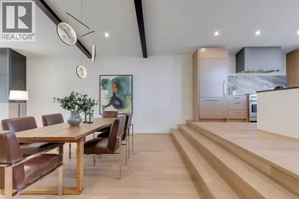 Calgary, AB T3L0T8,3423 23 Street NW