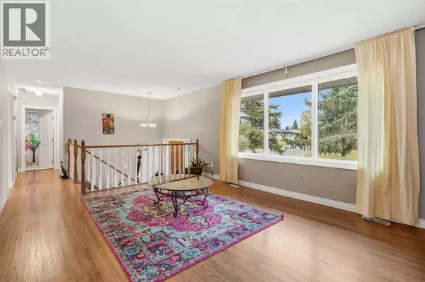 Calgary, AB T2E5X9,515 Murray Place NE