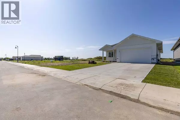 Raymond, AB T0K2S0,62 E 300 S