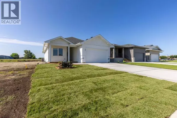 Raymond, AB T0K2S0,62 E 300 S