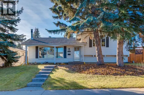Calgary, AB T2J2J5,12044 Lake Emerald Crescent SE