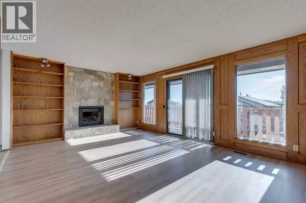 Calgary, AB T3K1S2,80 Beacham Rise NW