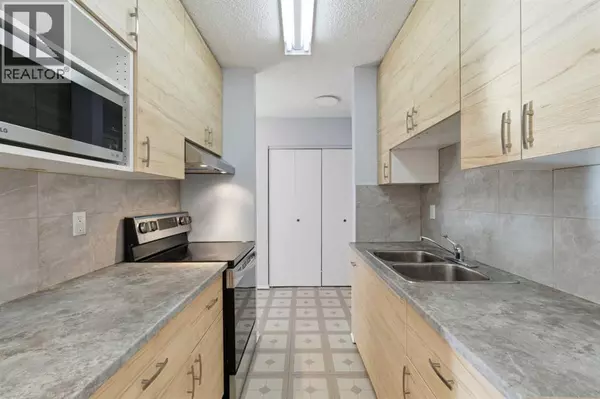 Calgary, AB T2K0M1,103, 231 64 Avenue NW